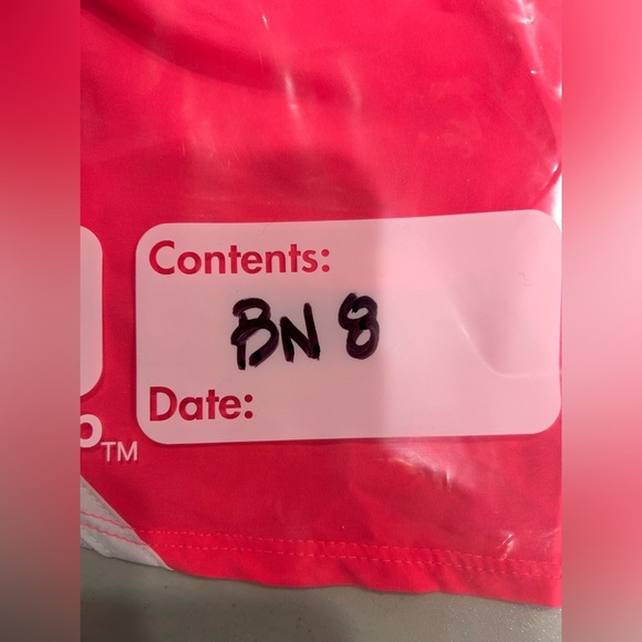 Under Armour UA Women's S Small Fly By 2.0 Running Shorts Pink White Mesh NWT - Picture 8 of 8